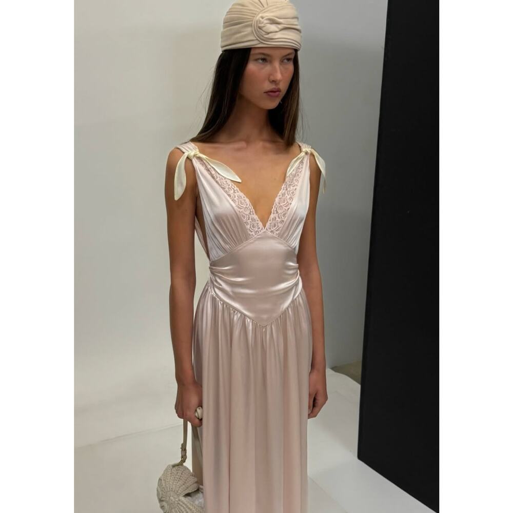 Helsa The Silk Celeste Dress - Picture 4 of 16